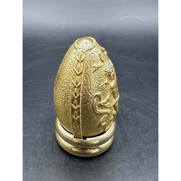 French ROCOCO Style Egg By The Franklin Mint Collector’s Treasury of Eggs 1990 - Picture 5 of 7